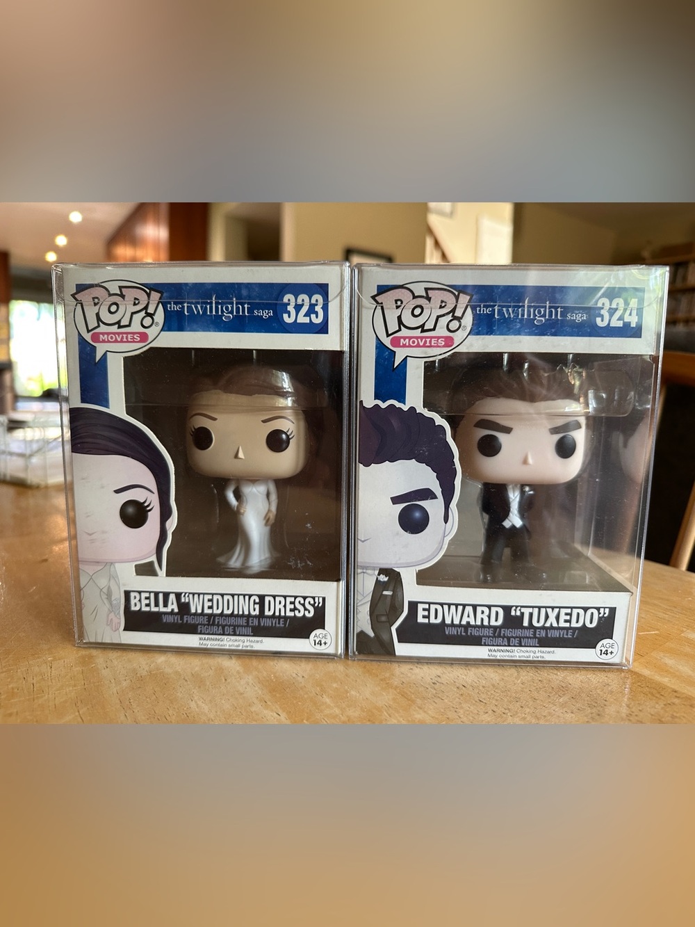 Funko Twilight Wedding: #323 
Bella Wedding Dress & #324 Edward Tuxedo